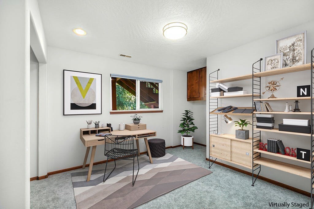 LOWER BEDROOM